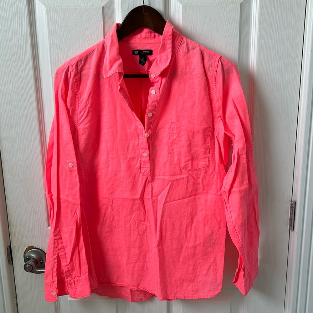 Gap linen/cotton bright salmon colored button shirt